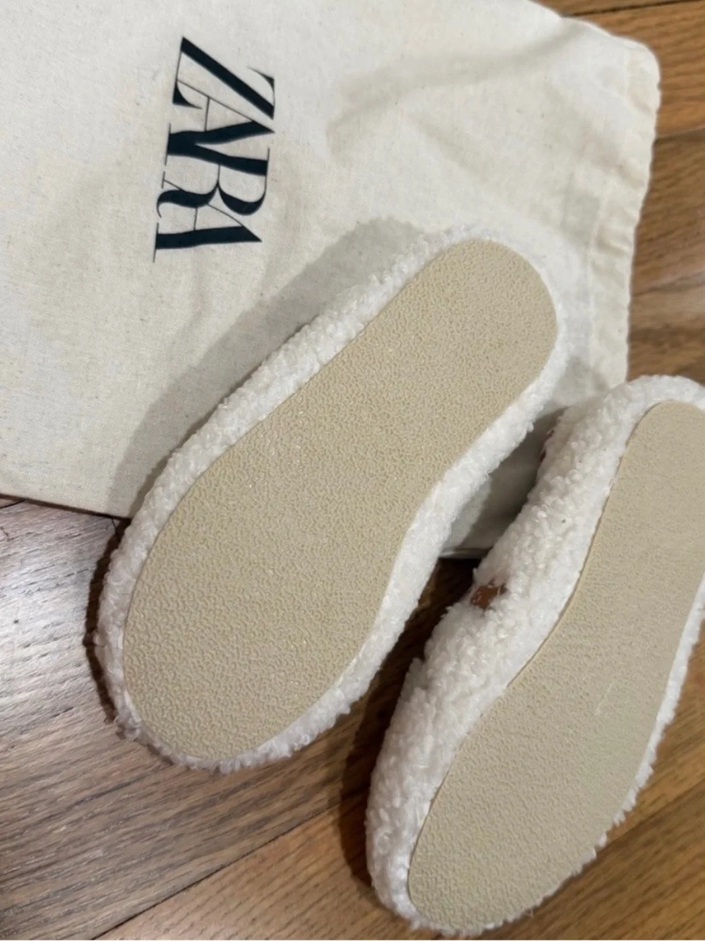 ZARA Cream Sherpa Kids Slippers with Pink Gingham Trim and Embroidered Accents